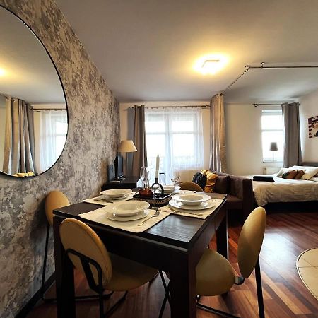 Jagielly Apartment ~ Self Check-In 24H ~ Parking & Lift Вроцлав Экстерьер фото