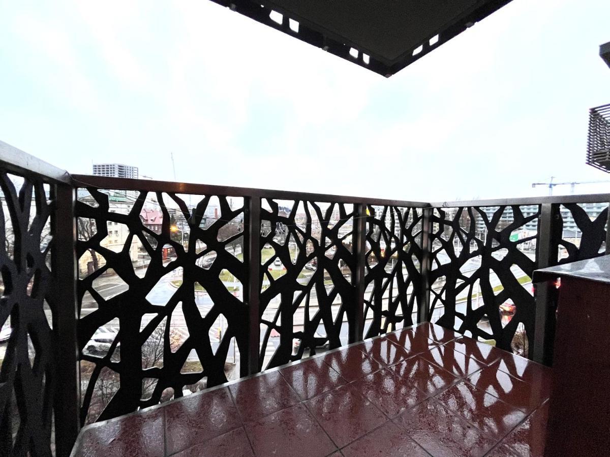 Jagielly Apartment ~ Self Check-In 24H ~ Parking & Lift Вроцлав Экстерьер фото