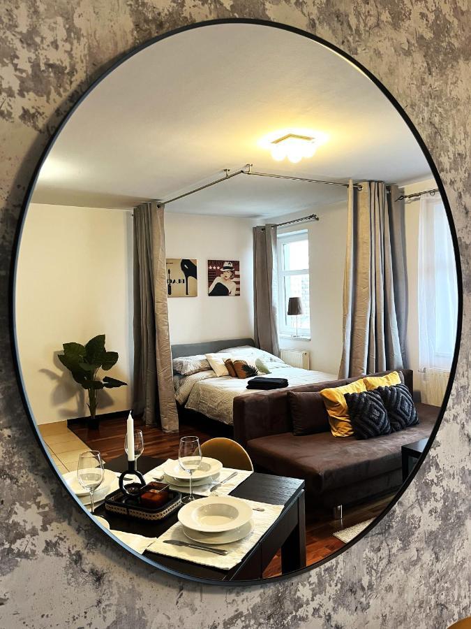 Jagielly Apartment ~ Self Check-In 24H ~ Parking & Lift Вроцлав Экстерьер фото