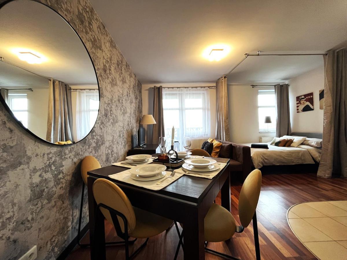 Jagielly Apartment ~ Self Check-In 24H ~ Parking & Lift Вроцлав Экстерьер фото